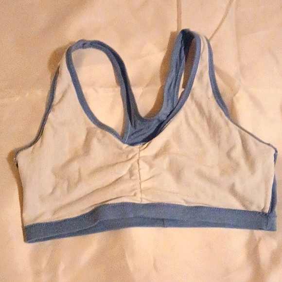 SET OF TWO- Girls sports bras/trainers (Grey and blue) NWOT - Picture 10 of 12